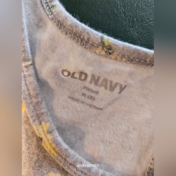 Levi and Old Navy Girls Outfit - Picture 3 of 12